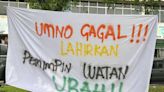 Cops hunt individuals behind six anti-Umno banners in Kota Tinggi