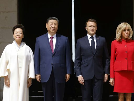 Macron und von der Leyen fordern China zur Einflussnahme auf Russland auf