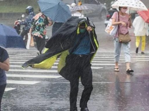 快訊/國家級警報！蘭嶼、綠島有大雨 伴隨雷擊強陣風