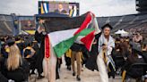 Estudiantes interrumpen graduación de Universidad de Michigan para protestar contra la guerra en Gaza