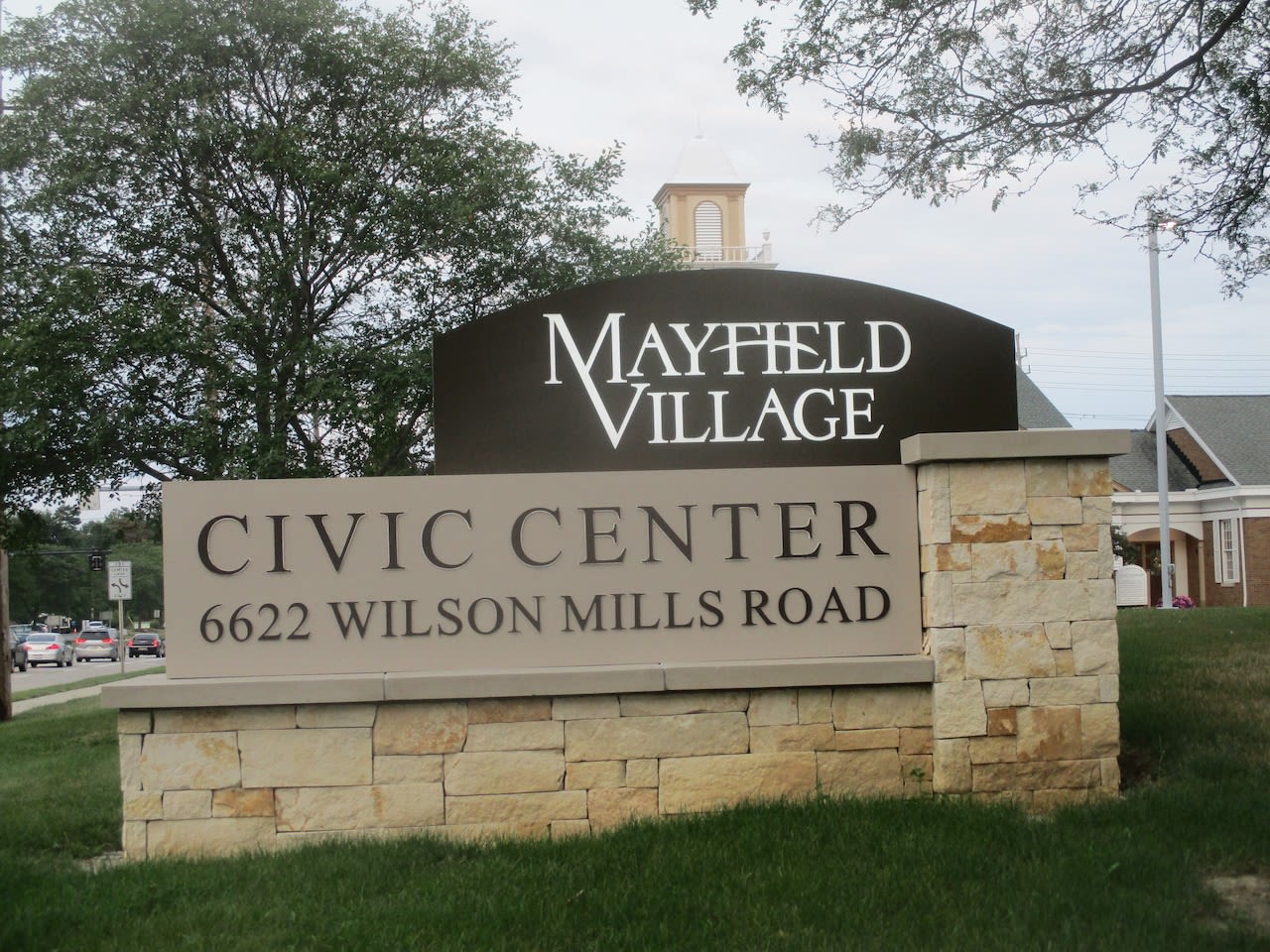 Mayfield council, in considering ban on recreational adult-use marijuana sales, opts for 30-day moratorium