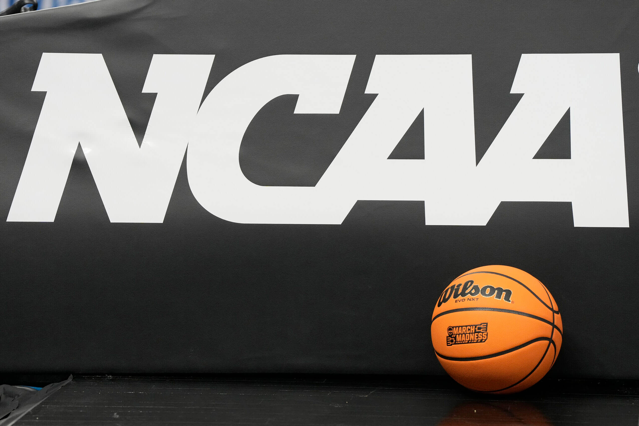 NCAA agrees to end transfer rules permanently