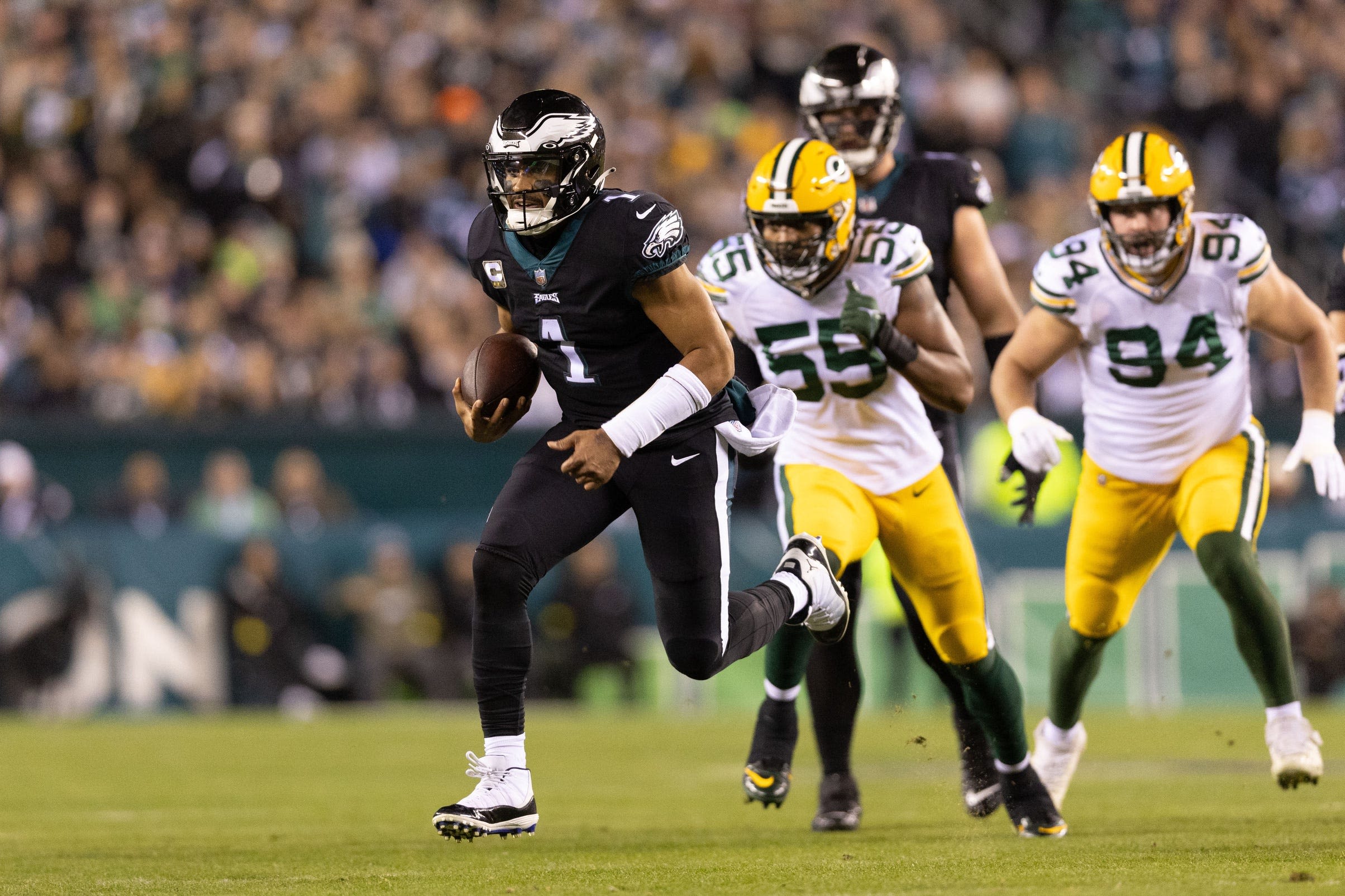 NBC reveals Peacock broadcast team for Eagles-Packers matchup in Brazil