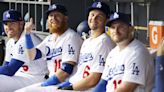 Justin Turner wins Roberto Clemente Award, awaits word on Dodgers future