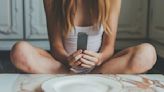 Social Media Fuels Eating Disorder Echo Chambers - Neuroscience News