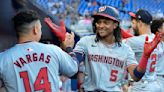 Taijuan Walker makes a slick behind-the-back catch in his Phillies season debut