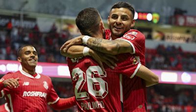 Lluvia de goles en el 'infierno' termina con triunfo de Toluca