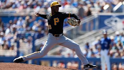 Pirates Designate Roansy Contreras, Place Ke'Bryan Hayes On 10-Day IL