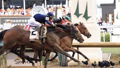 Mystik Dan wins the 150th Kentucky Derby by less than a nose