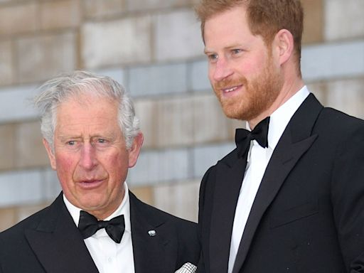Harry & Charles MUST see each other if Meg doesn’t come to UK, says royal expert