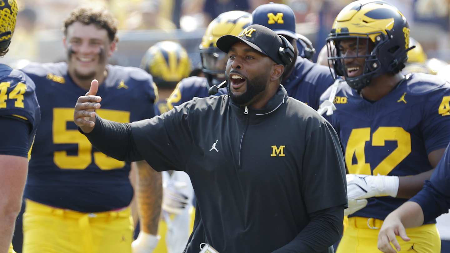 Sherrone Moore updates Michigan's quarterback status following Arkansas State win