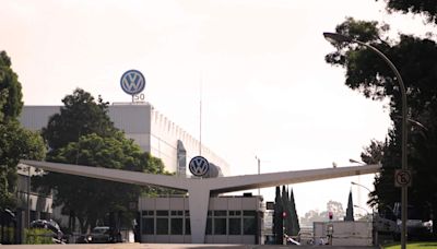 Mañana iniciarán discusión de alza salarial entre sindicato y Volkswagen; no se toca el tema de los despedidos - Puebla
