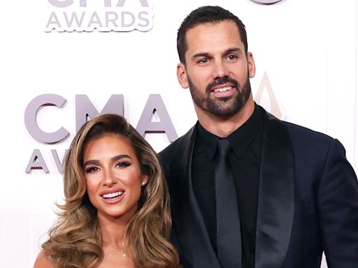 Jessie James Decker Thirsts Over Husband Eric Decker Doing Laundry Shirtless