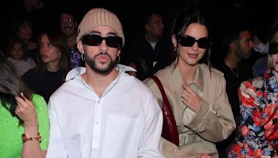 Cómo fue la cita de Kendall Jenner y Bad Bunny en el Museo del Louvre - La Tercera