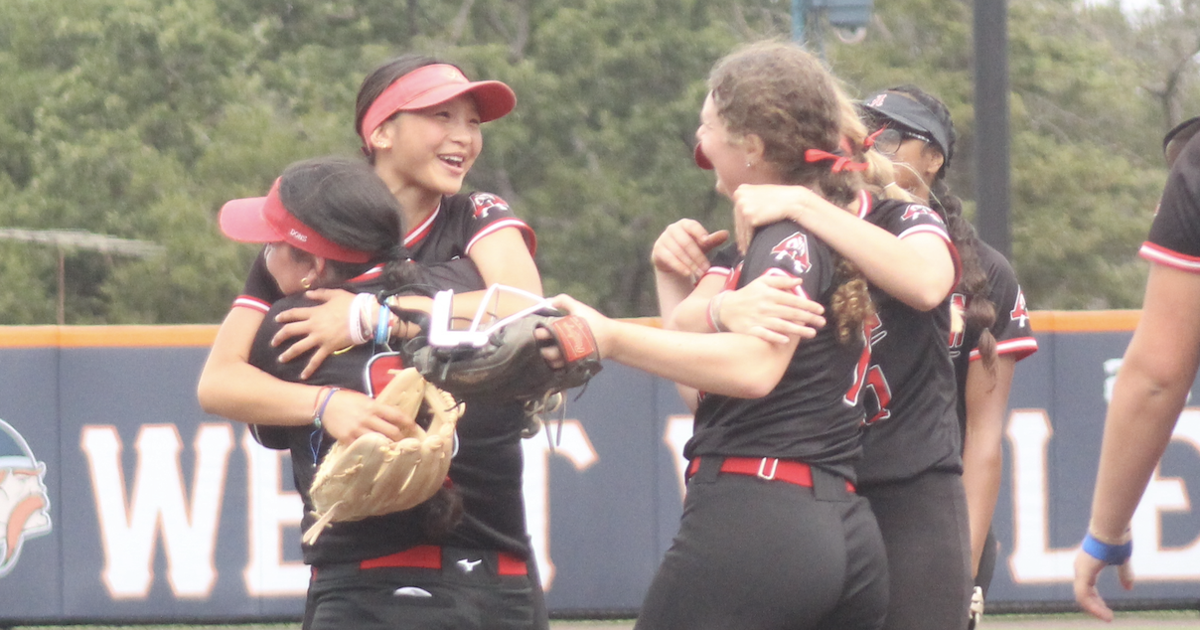 Aragon reinvents itself to claim CCS Division IV softball crown