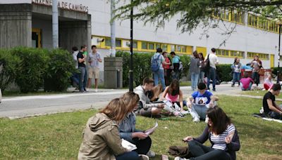 La Xunta se compromete a compensar a las universidades el importe de las matrículas gratuítas antes de cerrar el año