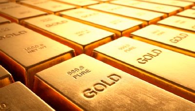 Gold climbs on soft US jobs data, lower US Treasury yields