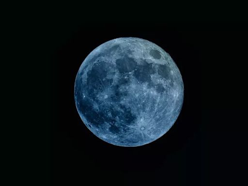 Rare Super Blue Moon to light up UK skies - how and when to see it