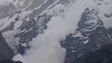 Massive Avalanche Near Kedarnath Dham, None Hurt