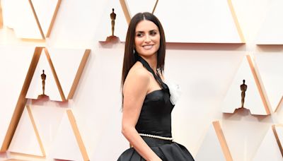 La evolución de estilo de Penélope Cruz, que hoy cumple 50 años, a través de sus mejores looks