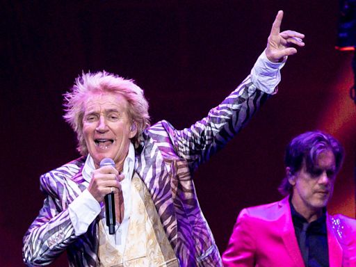 Rod Stewart Cancels Two More Shows Because Of Covid Illness