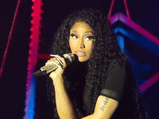 Furious Nicki Minaj fans in Dublin demand refunds after disastrous performance