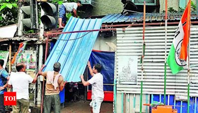 Jadavpur hawkers protest police drive | Kolkata News - Times of India