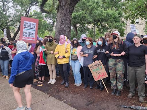 Pro-Palestine protests continue into second day on Tulane University’s campus