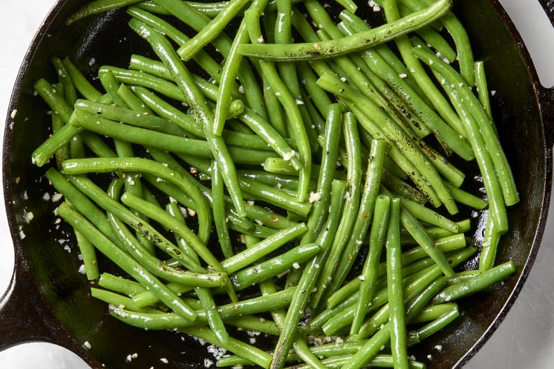 The Easiest-Ever Green Beans I Make Every Week During Fall