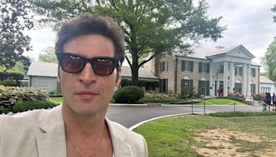 Leandro Lima visita Graceland antes de viver o rei do rock no musical "Elvis – A Musical Revolution" | GZH