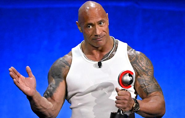 Dwayne 'The Rock' Johnson Sets Guinness World Record - Wrestling Inc.