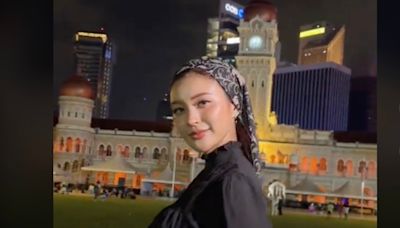 Japanese adult film star Rae Lil Black visits Malaysia, gets excited reception from locals for ‘demure’ outfit (VIDEO)