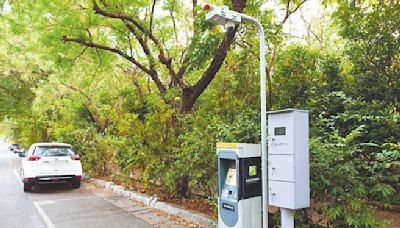 高雄路邊智慧停車獲好評 繳費機及QR Code線上繳費超便民 - 寶島