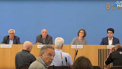 Musician Michael Barenboim, Berlin professors defend Gaza protests at Federal Press Conference