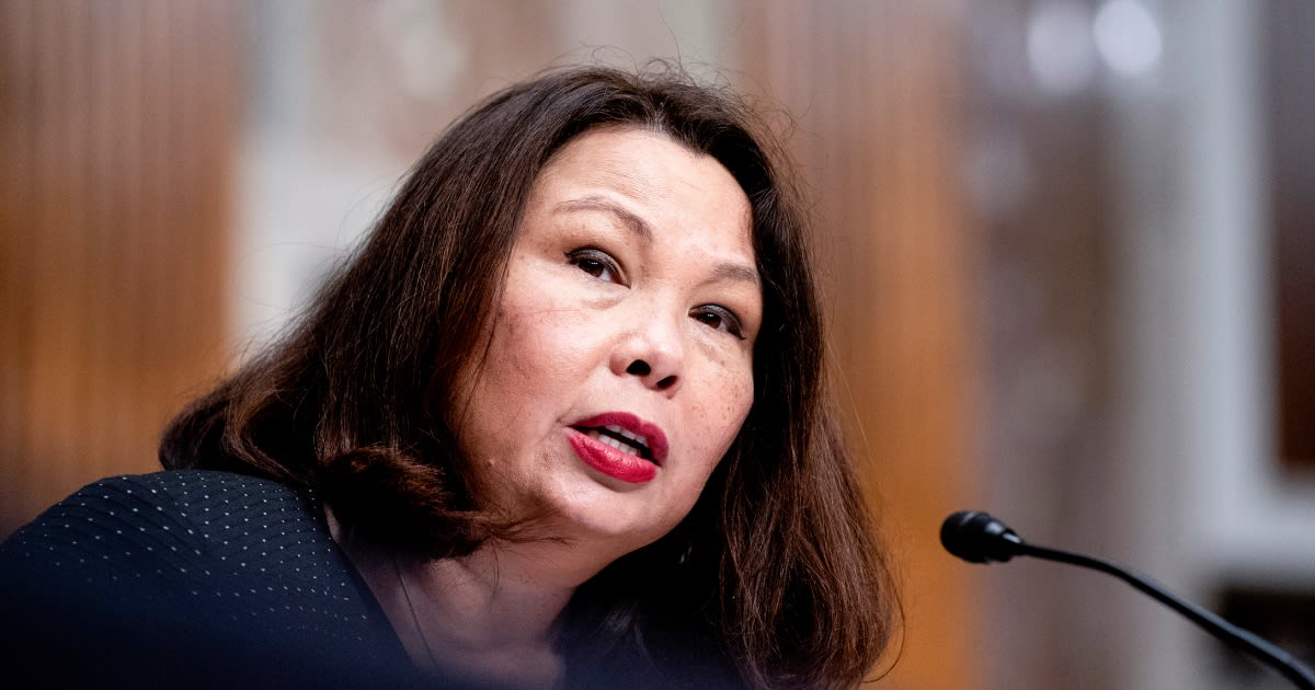 The doctor who saved Sen. Tammy Duckworth in Iraq is trapped in Gaza. Now she's trying to save him.