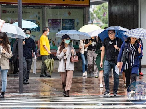 鋒面來襲！各地迎對流性降雨 北台灣轉涼「晚間低溫下探21度」