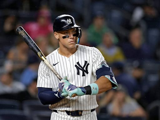 On verge of 300 home runs, Aaron Judge is being treated like Barry Bonds — for good reason