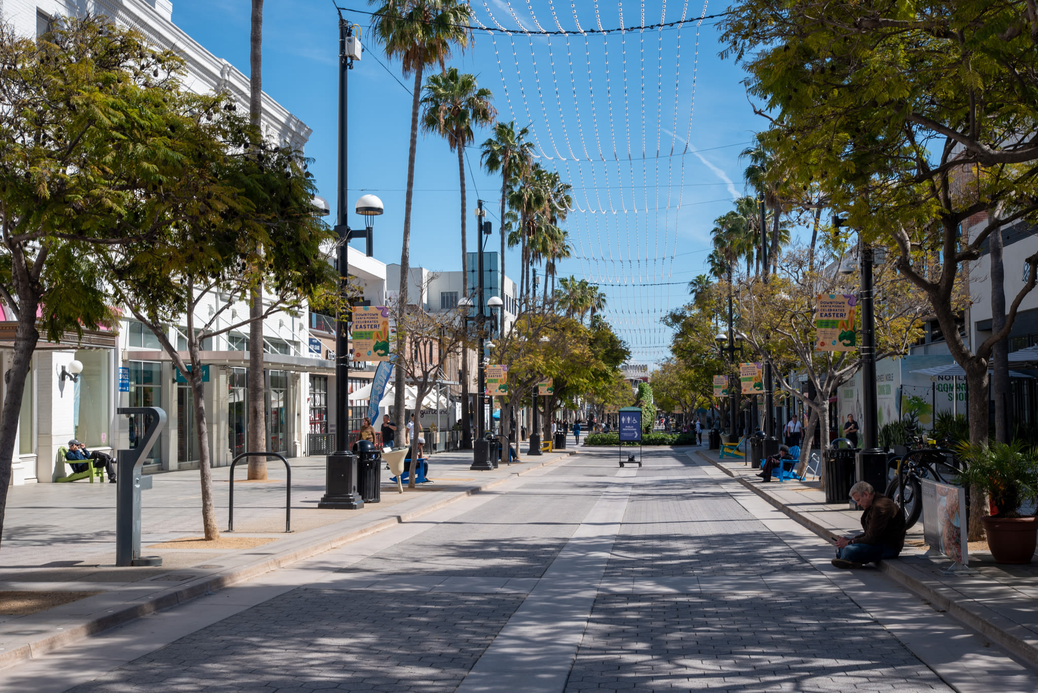 'Shocking': The fall of the once-vibrant Third Street Promenade