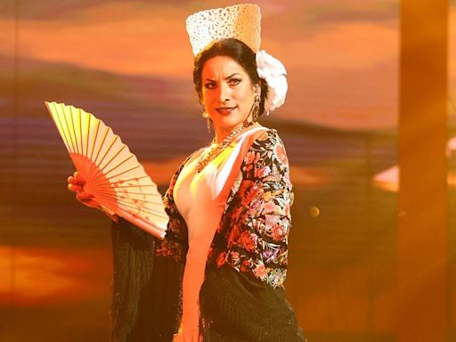 ¡Faraona! Julia Medina derrocha arte como Lola Flores cantando ‘La Zarzamora’