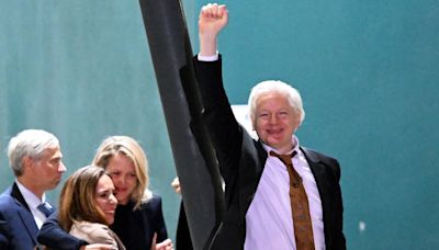 Julian Assange regresa a Europa en su primera intervención pública desde que fue liberado en junio