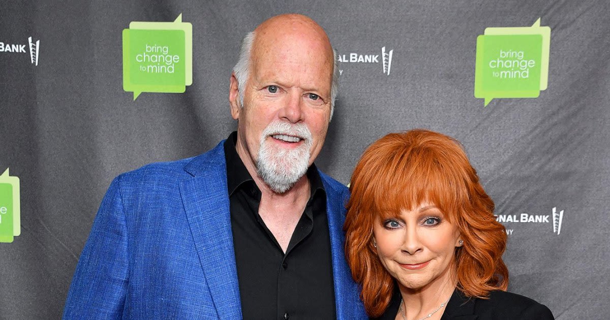 Reba McEntire Says Her New Sitcom Will Feature Boyfriend Rex Linn