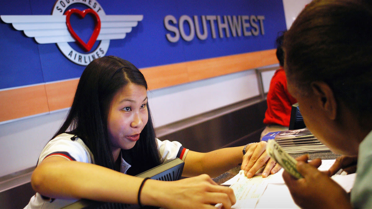 Analysts update Southwest Airlines stock price target on revenue plan