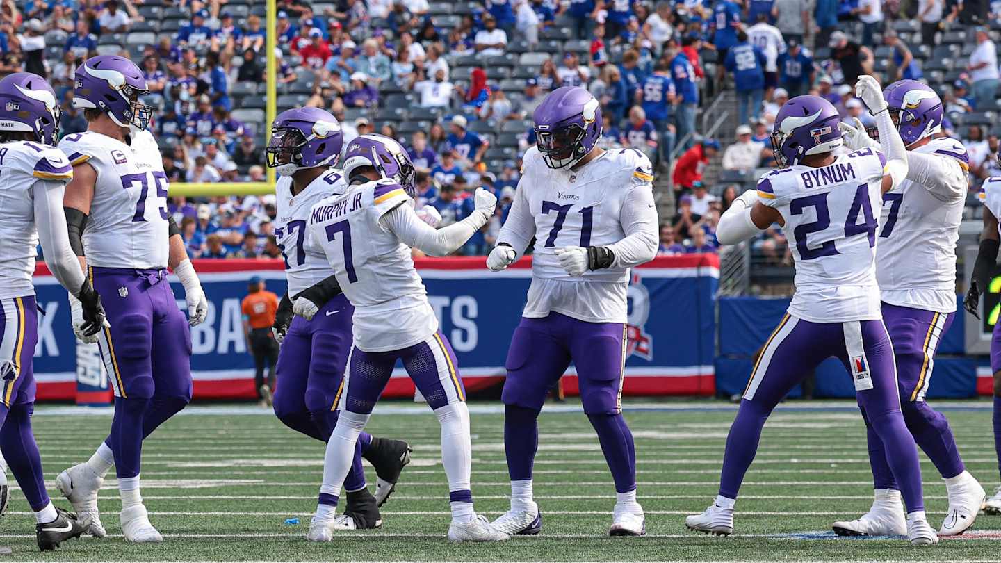 Vikings tackles Christian Darrisaw, Brian O'Neill were incredible vs. Giants