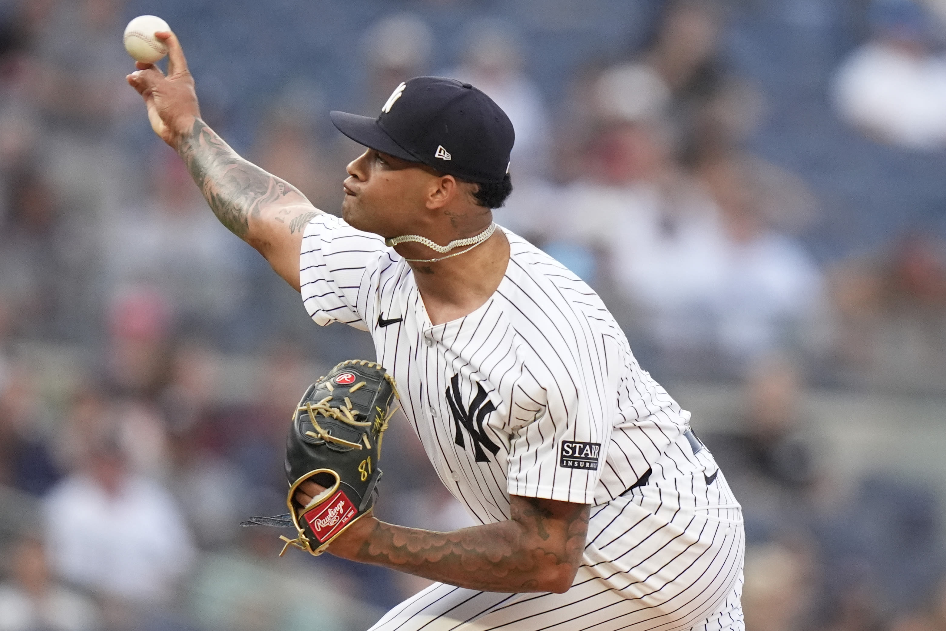 Gil wins 7th straight start as streaking Yankees shut down Twins again for 5-1 victory