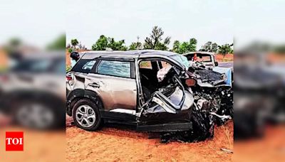 Delhi Woman and Grandson Killed in Car-SUV Collision in Sikar District | Jaipur News - Times of India