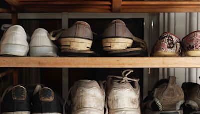 Step-By-Step Guide: How To Wash Different Types Of Shoes