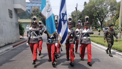 Ejército: el Presidente avaló decisión del Ministro por celebración de Israel