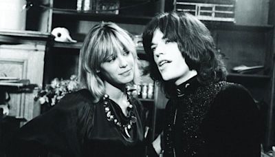 Anita Pallenberg: la groupie que vivió los años más salvajes de los Rolling Stones, vio el infierno y renació