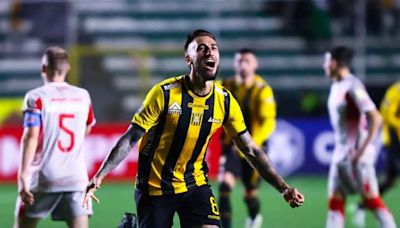 The Strongest vence a Estudiantes de La Plata y manda en el Grupo C de la Copa Lbertadores