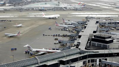 Global IT outage impacting flights at O'Hare, Midway airports